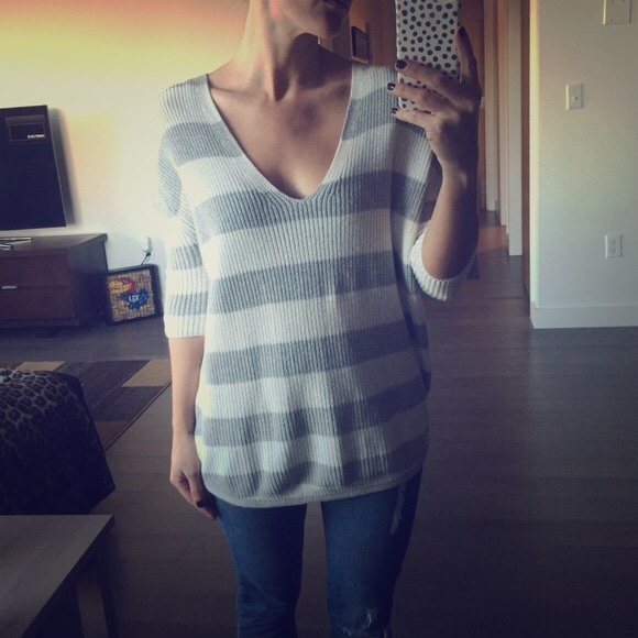 E X P R E S S : Classic “London” Striped Sweater - Picture 7 of 8
